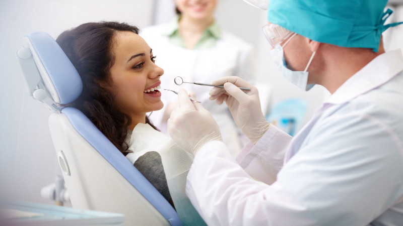 The Right Dentist- How Important It Is To Choose One